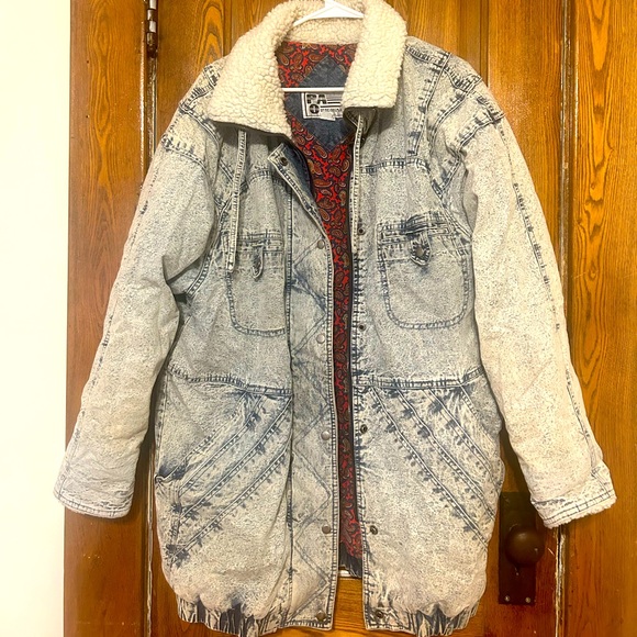 vintage Jean jacket. - Picture 1 of 3